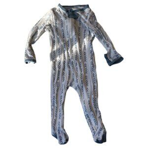 Cloud Island Blue Arrow Print Zip Footed Sleeper Pajamas 6–9M